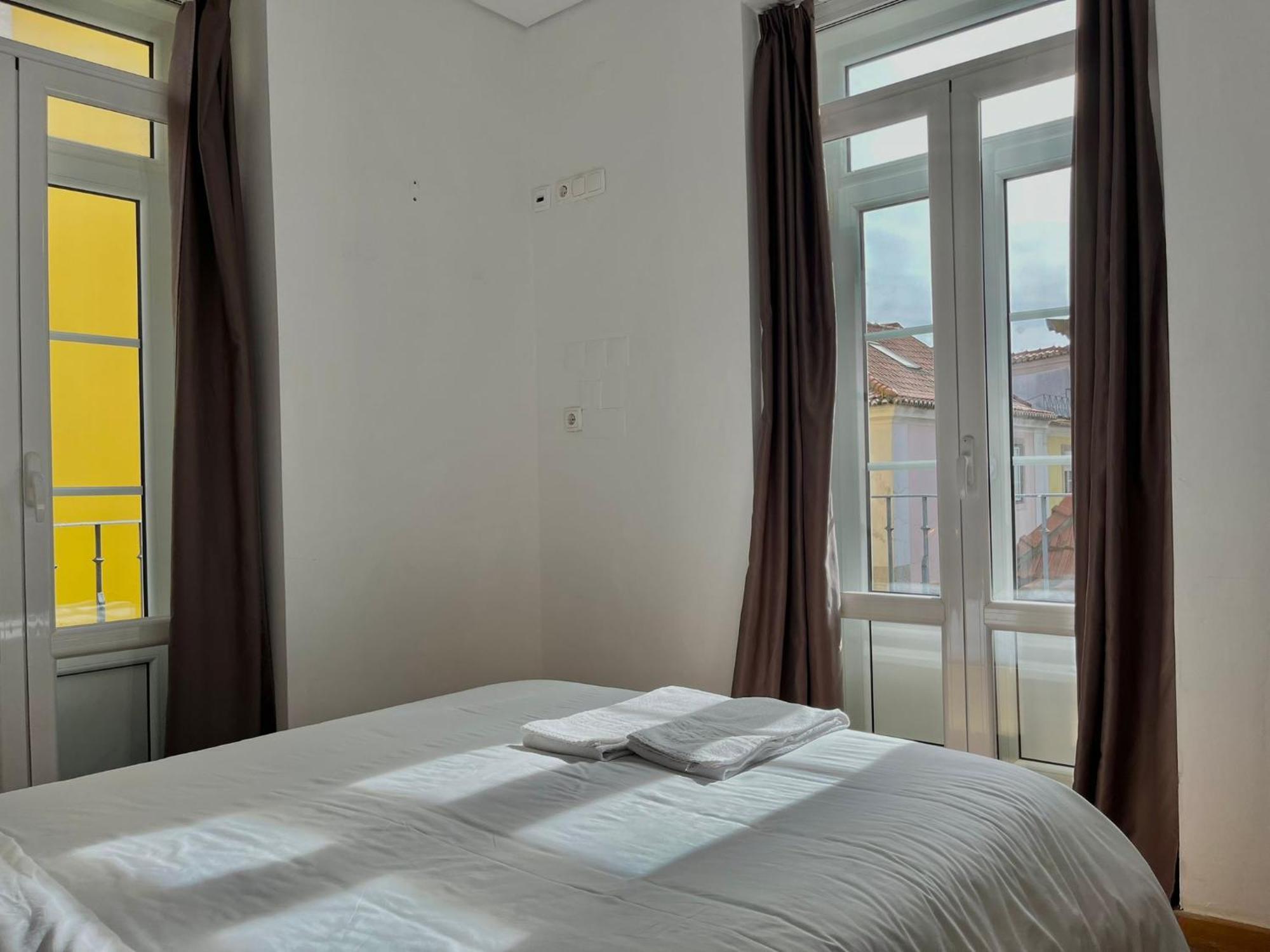 3 Bedroom, 2,5 Bathroom - Bairro Alto Residence Лісабон Екстер'єр фото